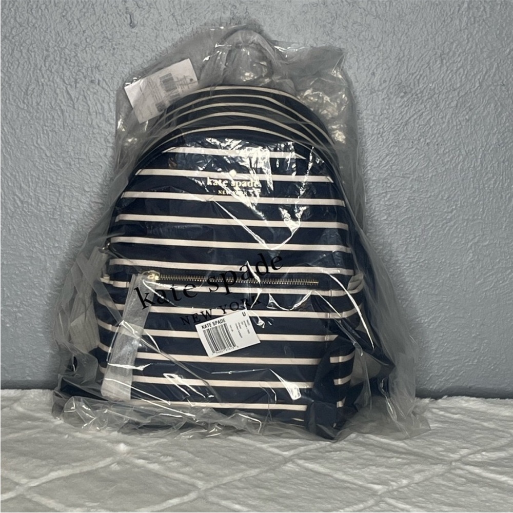 Kate Spade Chelsea Nylon Medium Backpack Bag Parisian Navy NWT - Picture 5 of 12